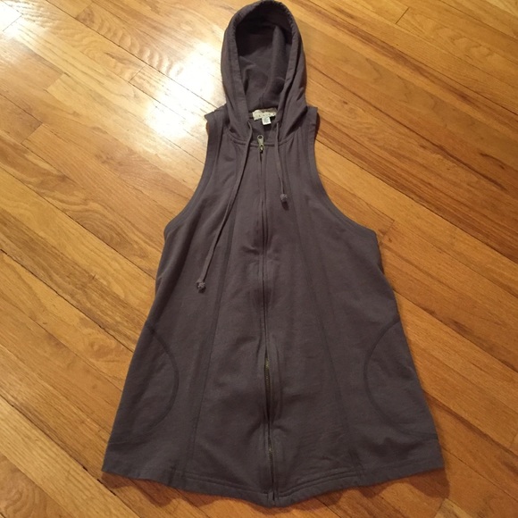 Kimchi Blue awesome hoodie vest w/pockets & zipper - Picture 4 of 4